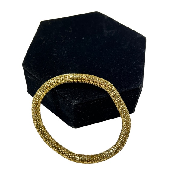 Mesh Chain Stretch Bracelet 6mm Gold Plated on Iron - Glides on Easily! - Picture 3 of 6